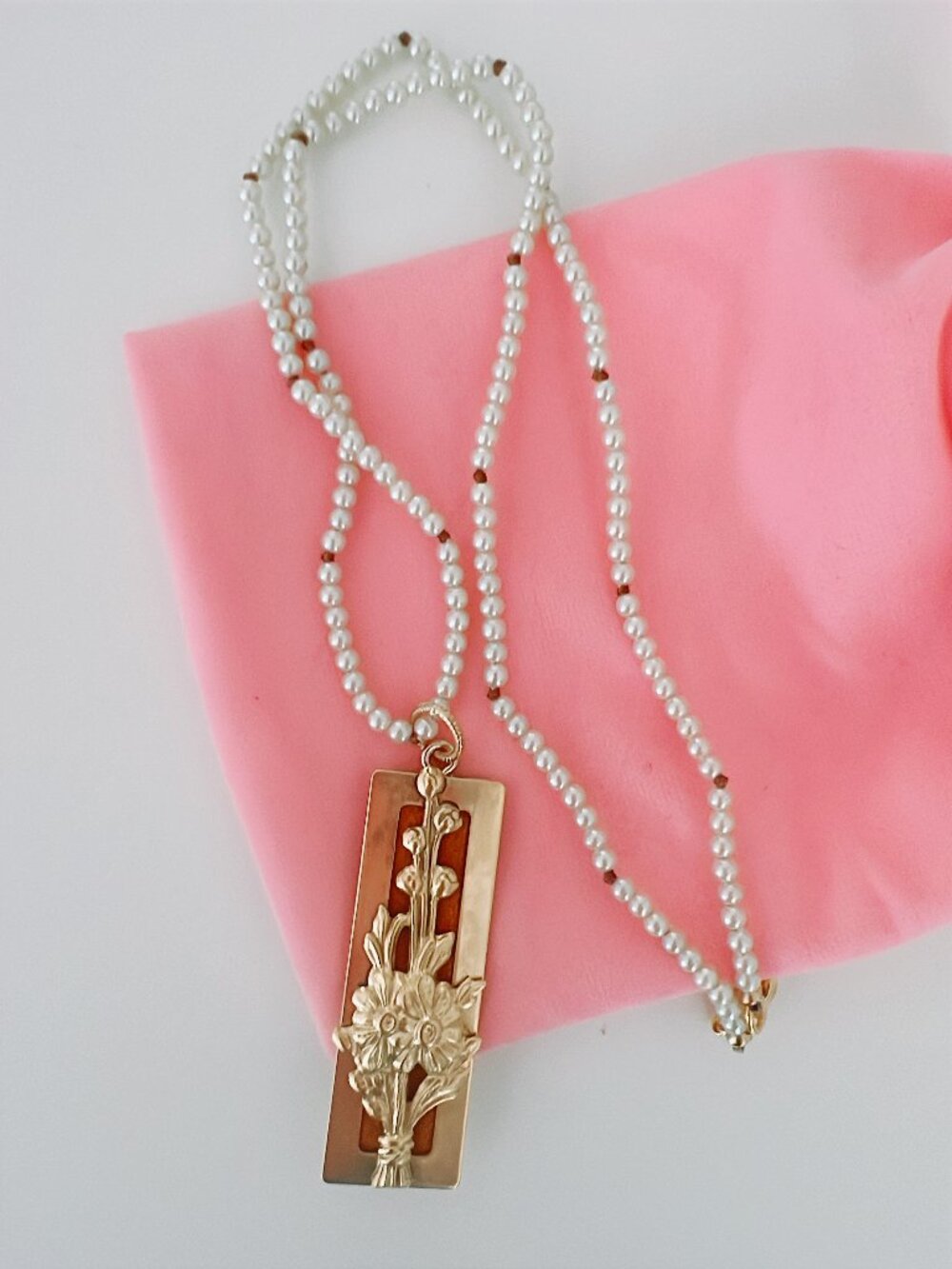 Sandrine France Handmade Floral Pendant Pearl Necklace